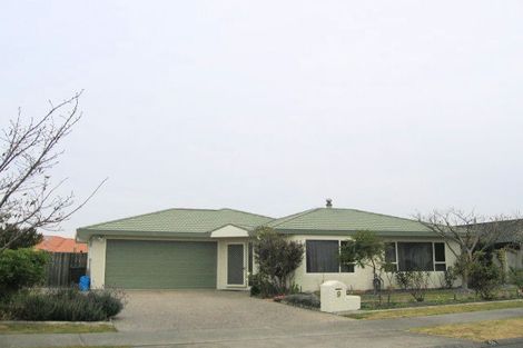 Photo of property in 9 Knightsbridge Place, Taradale, Napier, 4112
