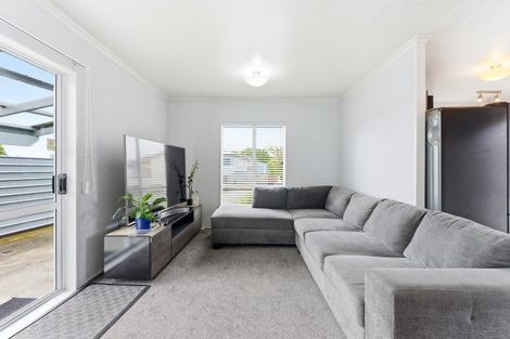 Photo of property in 4 Coromandel Court, Roslyn, Palmerston North, 4414