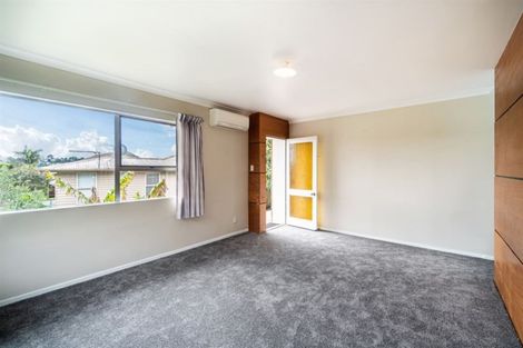 Photo of property in 2/40 Blakeborough Drive, Forrest Hill, Auckland, 0620