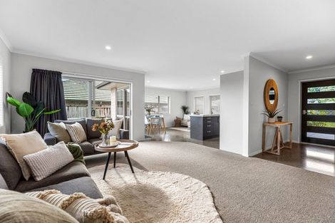 Photo of property in 14 Rochfort Crescent, Pyes Pa, Tauranga, 3112