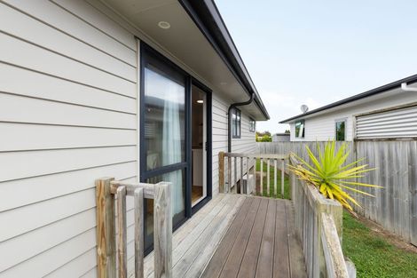 Photo of property in 27 Collins Road, Melville, Hamilton, 3206
