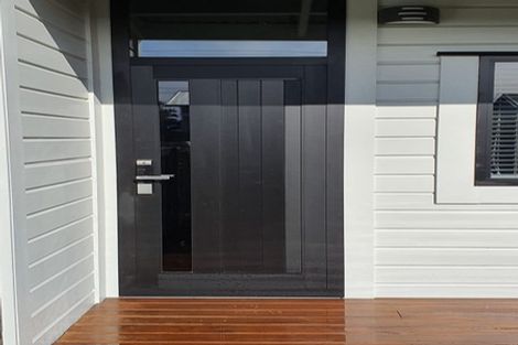 Photo of property in 42 Collins Street, Hawera, 4610