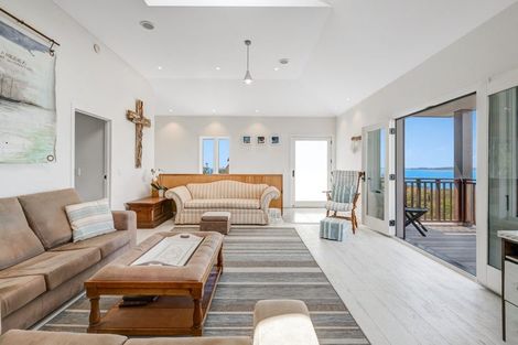 Photo of property in 487 Hibiscus Coast Highway, Orewa, 0931