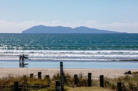 Photo of property in 32 The Terrace, Waihi Beach, 3611
