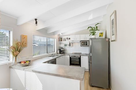 Photo of property in 106a Martin Road, Paraparaumu Beach, Paraparaumu, 5032