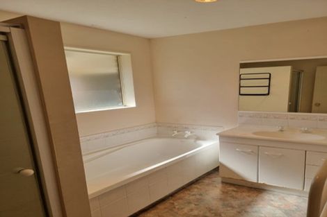 Photo of property in 12a Topham Lane, Hornby, Christchurch, 8042