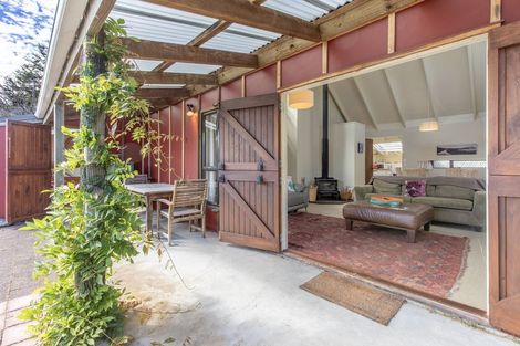 Photo of property in 5 Kahotea Drive, Motuoapa, 3382