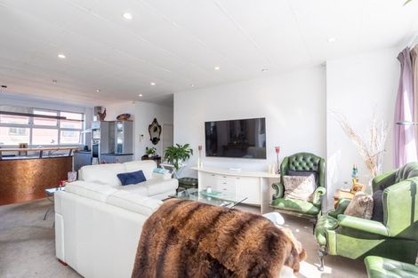 Photo of property in 233 Riddiford Street, Newtown, Wellington, 6021