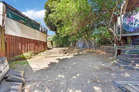 Photo of property in 87 Smythe Road, Henderson, Auckland, 0612