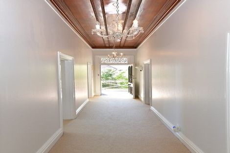 Photo of property in 1 Garfield Road, Helensville, 0800