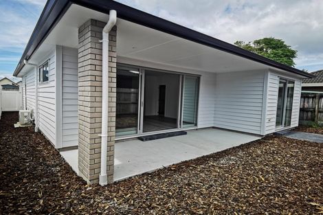 Photo of property in 25c Lillian Place, Orewa, 0931