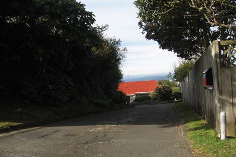 Photo of property in 6 Paparata Street, Karori, Wellington, 6012