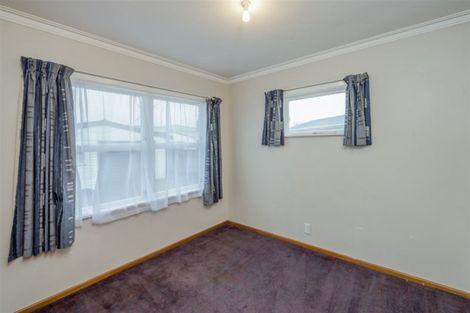 Photo of property in 20 Featherston Street, Levin, 5510