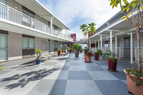 Photo of property in 313/332 Maunganui Road, Mount Maunganui, 3116