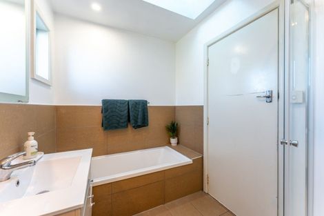 Photo of property in 11 Pringle Street, Waimataitai, Timaru, 7910