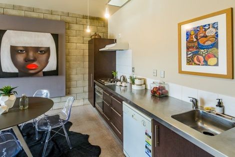 Photo of property in Mondrian Townhouses, 2/24 Hanson Street, Mount Cook, Wellington, 6021