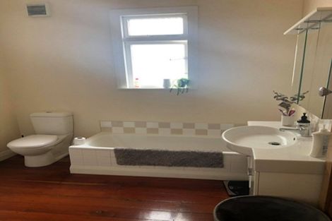 Photo of property in 145 Hataitai Road, Hataitai, Wellington, 6021