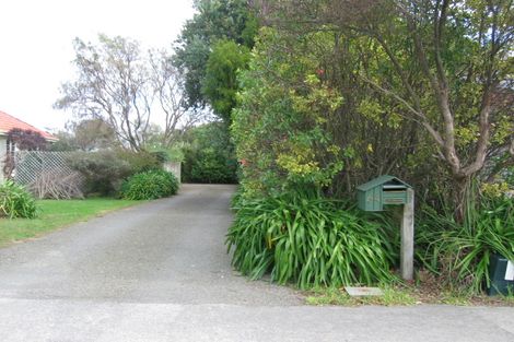 Photo of property in 64 Summerhill Drive, Fitzherbert, Palmerston North, 4410