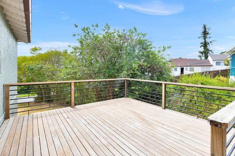 Photo of property in 19 Craigbank Avenue, New Lynn, Auckland, 0600