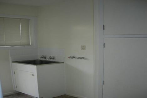 Photo of property in 77 Memorial Avenue, Ilam, Christchurch, 8053