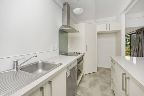 Photo of property in 2/41 Merriefield Avenue, Forrest Hill, Auckland, 0620