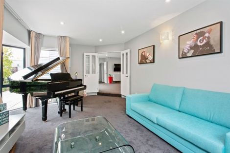 Photo of property in 17b Wairakei Road, Strowan, Christchurch, 8052