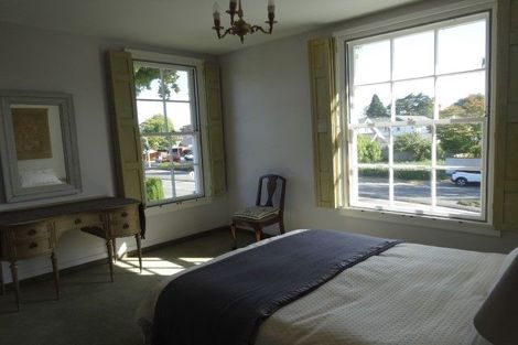 Photo of property in 165 Fendalton Road, Fendalton, Christchurch, 8052