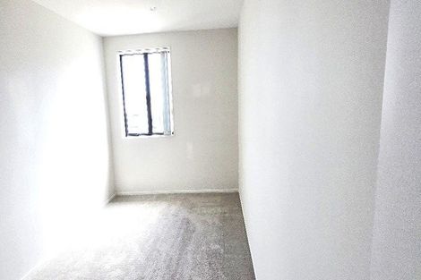 Photo of property in 72 Seafarer Crescent, Stanmore Bay, Whangaparaoa, 0932