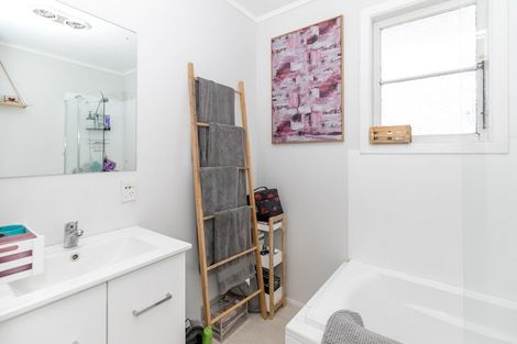 Photo of property in 19 Puriri Street, Nawton, Hamilton, 3200