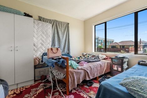 Photo of property in 16 Charles Street, Papatoetoe, Auckland, 2025