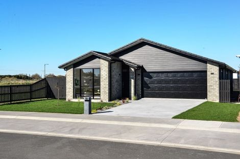 Photo of property in 18 Tiroake Street, Ruakura, Hamilton, 3214