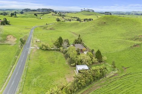 Photo of property in 863 Tarata Road, Kaimata, Inglewood, 4387
