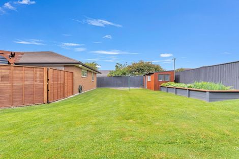 Photo of property in 21 Catchpole Place, Woodend, 7610