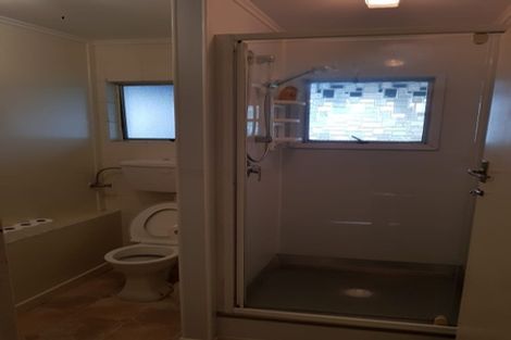 Photo of property in 4 Miro Street, Merrilands, New Plymouth, 4312