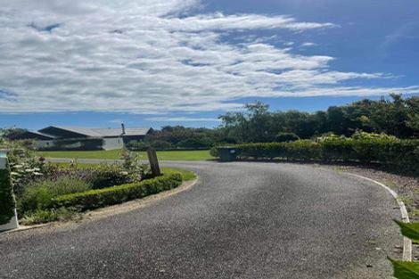 Photo of property in 52 Tarahunga Road, Levin, 5571