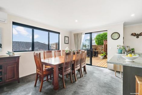 Photo of property in 9 Mcgowan Rise, Tuakau, 2121