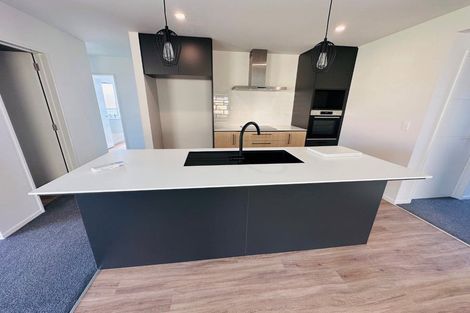 Photo of property in 32 Eileen Way, Rolleston, 7615