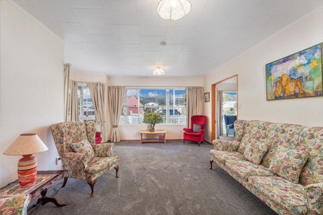 Photo of property in 9 Hamilton Crescent, Whitianga, 3510