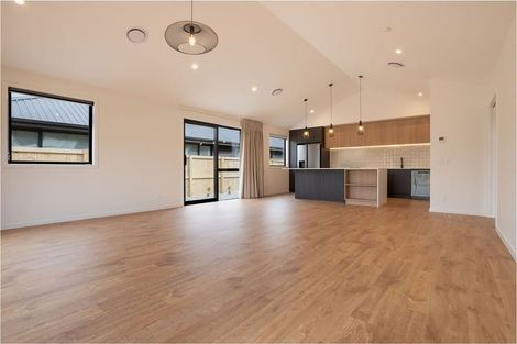 Photo of property in 19 Shelduck Road, Jacks Point, 9371