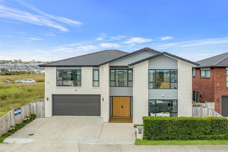Photo of property in 6 Hinoki Way, Flat Bush, Auckland, 2019