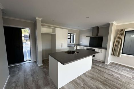 Photo of property in 8/64 Glen Road, Stokes Valley, Lower Hutt, 5019