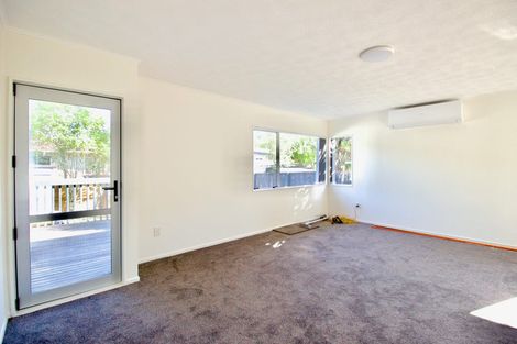 Photo of property in 64 Borich Road, Sunnyvale, Auckland, 0612