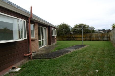 Photo of property in 8 Waylen Place, Burswood, Auckland, 2013