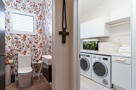 Photo of property in 287 Cannon Hill Crescent, Mount Pleasant, Christchurch, 8081