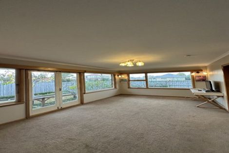 Photo of property in 19 Aileen Place, Upper Riccarton, Christchurch, 8041