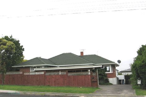 Photo of property in 1/79 Ocean View Road, Hillcrest, Auckland, 0627