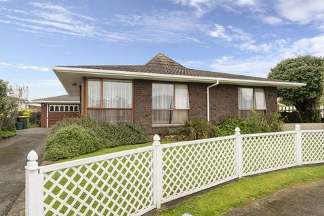 Photo of property in 10 Te Kama Street, Levin, 5510