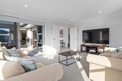 Photo of property in 41 Awataha Crescent, Pyes Pa, Tauranga, 3110