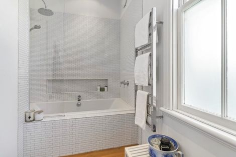 Photo of property in 100 Constable Street, Newtown, Wellington, 6021