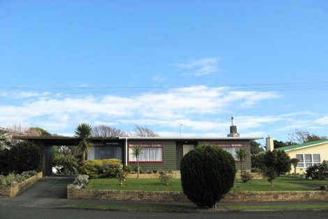 Photo of property in 18 Highbury Drive, Levin, 5510